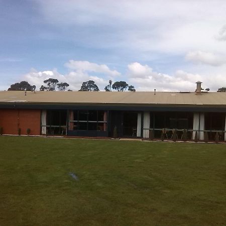 Tandara Motor Inn Triabunna Eksteriør billede